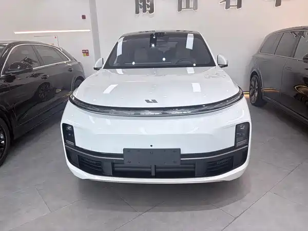 Li Auto L9 2025