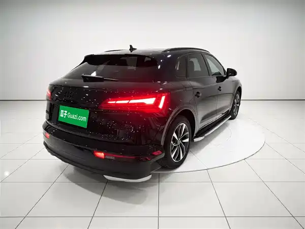 Audi Q5L 2021