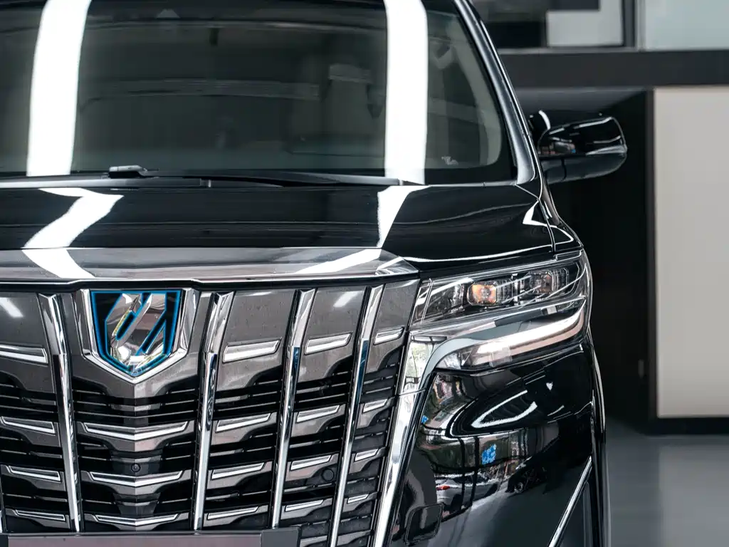 Toyota Alphard 2020 — фото 5