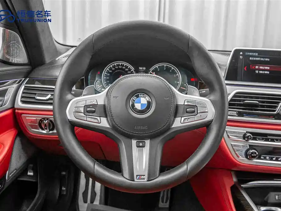 BMW 7 Series 2018 — фото 17