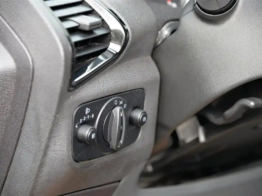 Ford Ecosport 2014 — фото 7