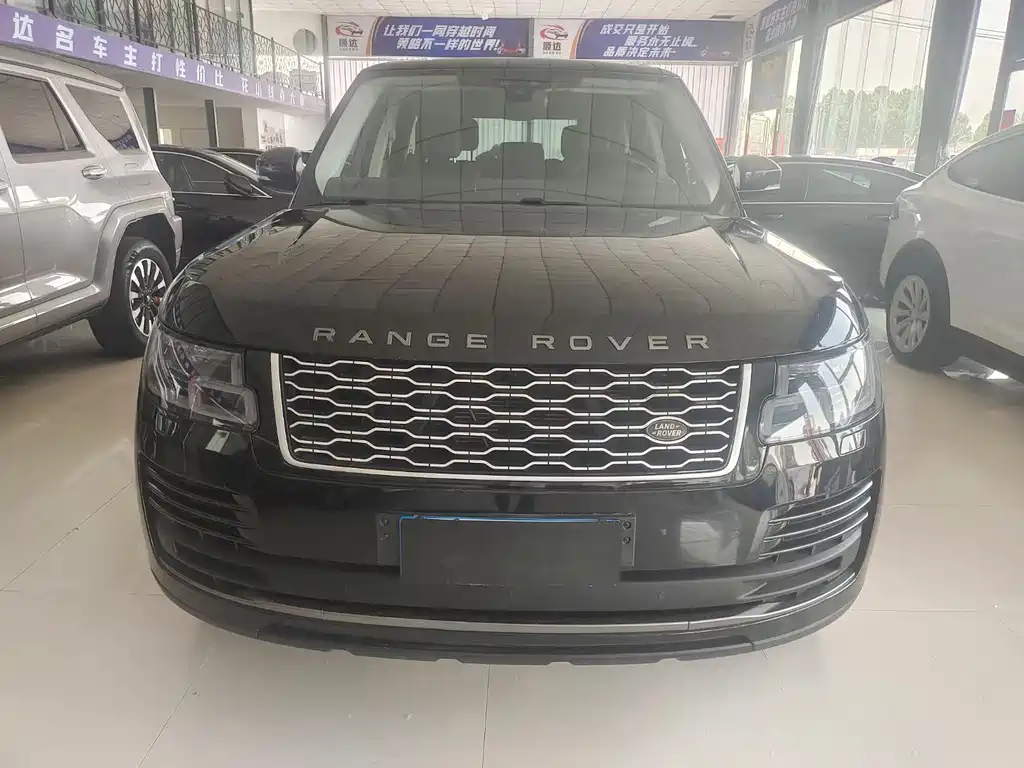 Land Rover Range Rover 2019 — фото 1