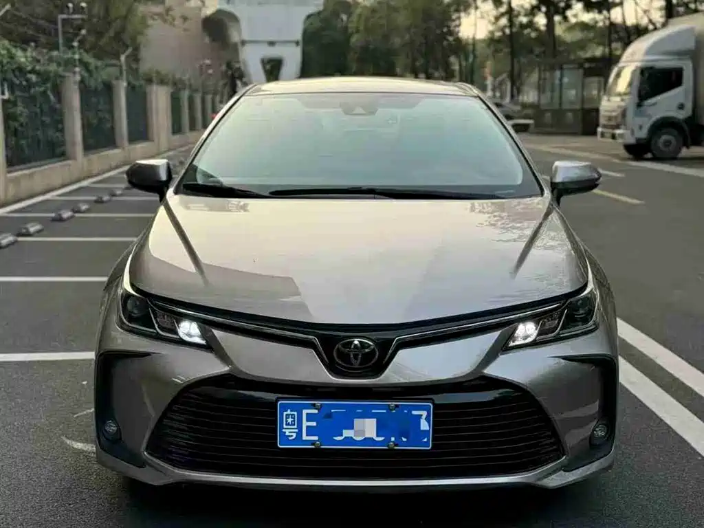 Toyota Corolla 2020 — фото 2