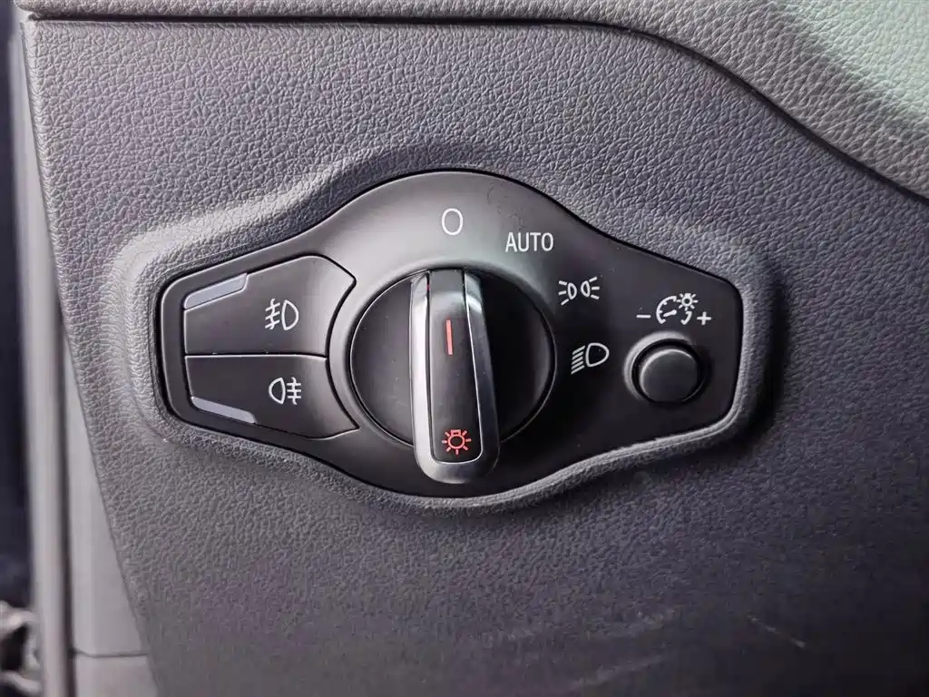 Audi Q5 2015 — фото 21