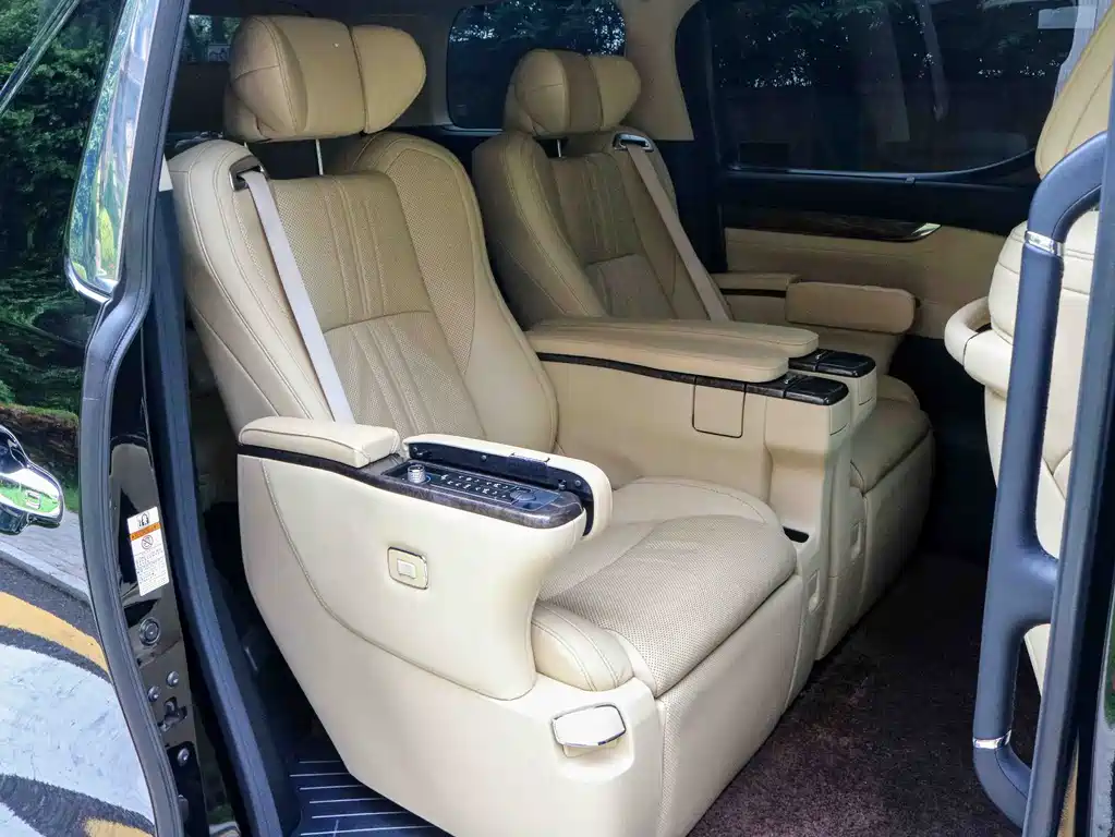 Toyota Alphard 2019 — фото 7