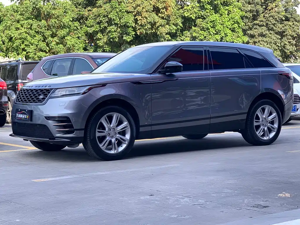 Land Rover Velar 2021 — фото 1
