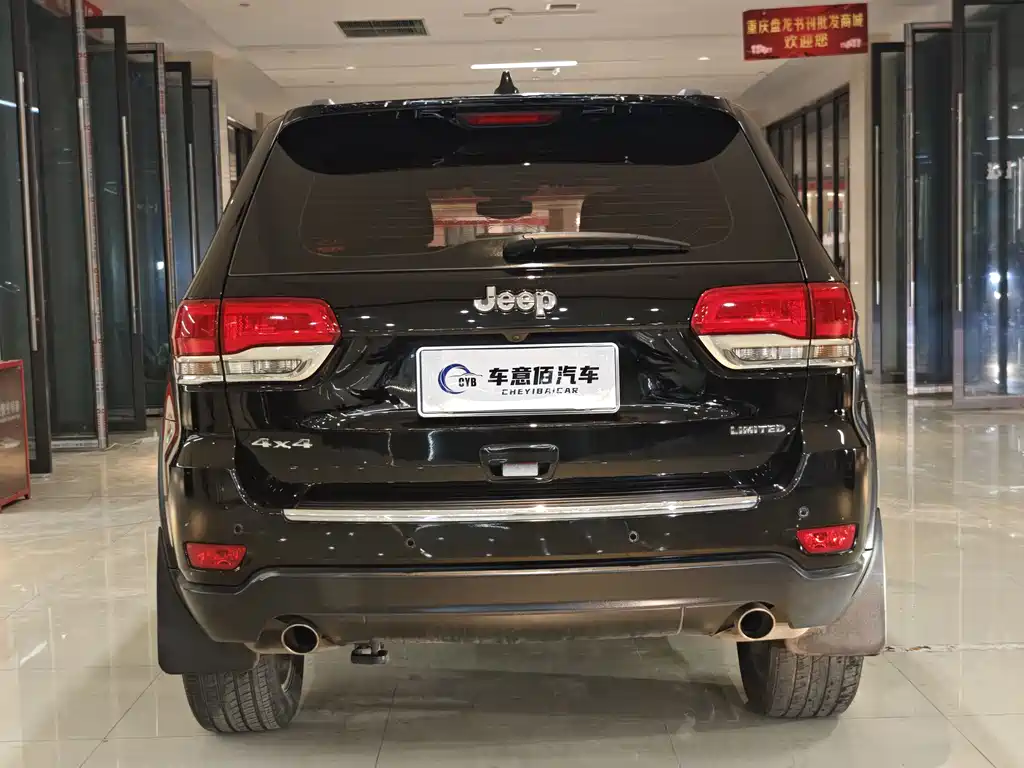 Jeep Grand Cherokee 2018 — фото 18