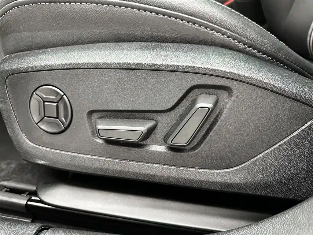 Audi A3 2023 — фото 20