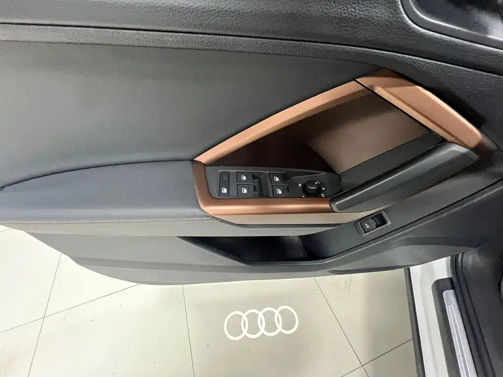 Audi Q3 2022 — фото 13