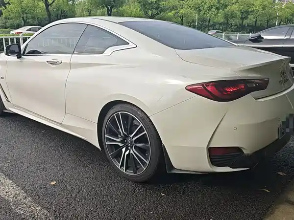 Infiniti Q60 2018