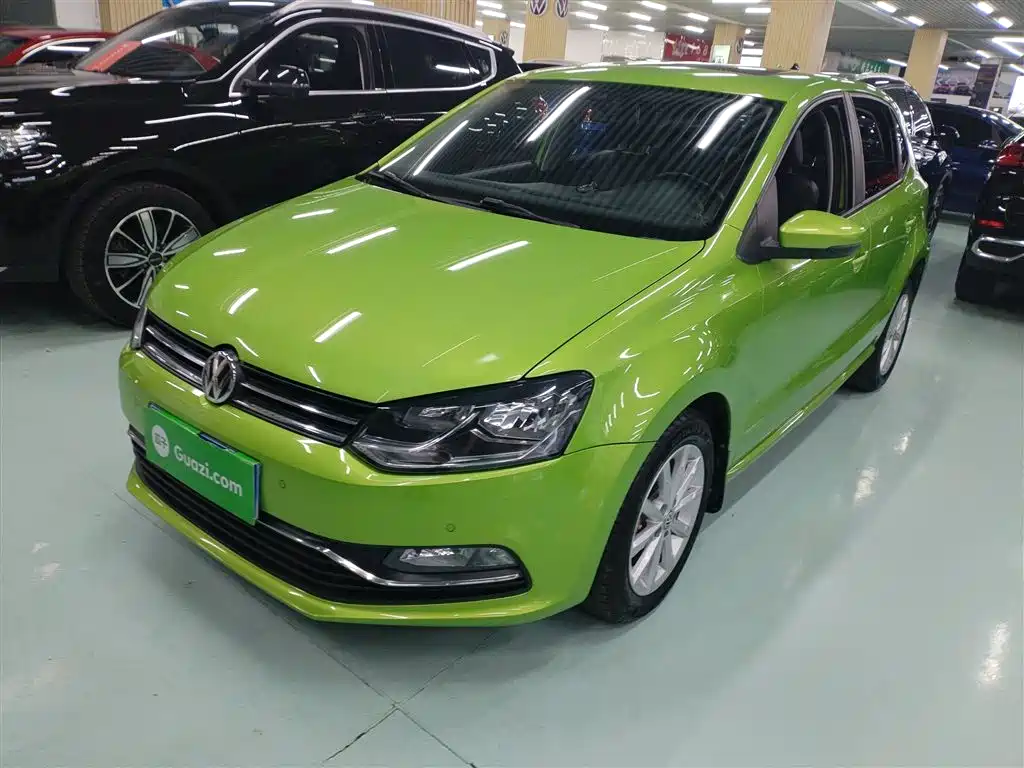 Volkswagen Polo 2015 — фото 1