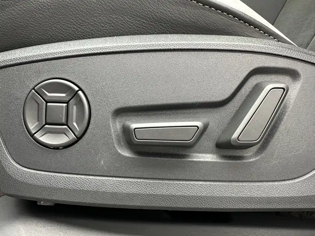 Audi Q3 2022 — фото 13