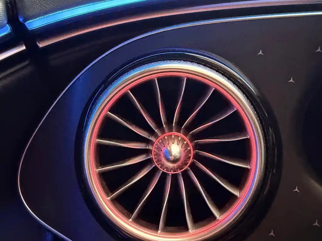 Mercedes-Benz EQE 2025 — фото 14
