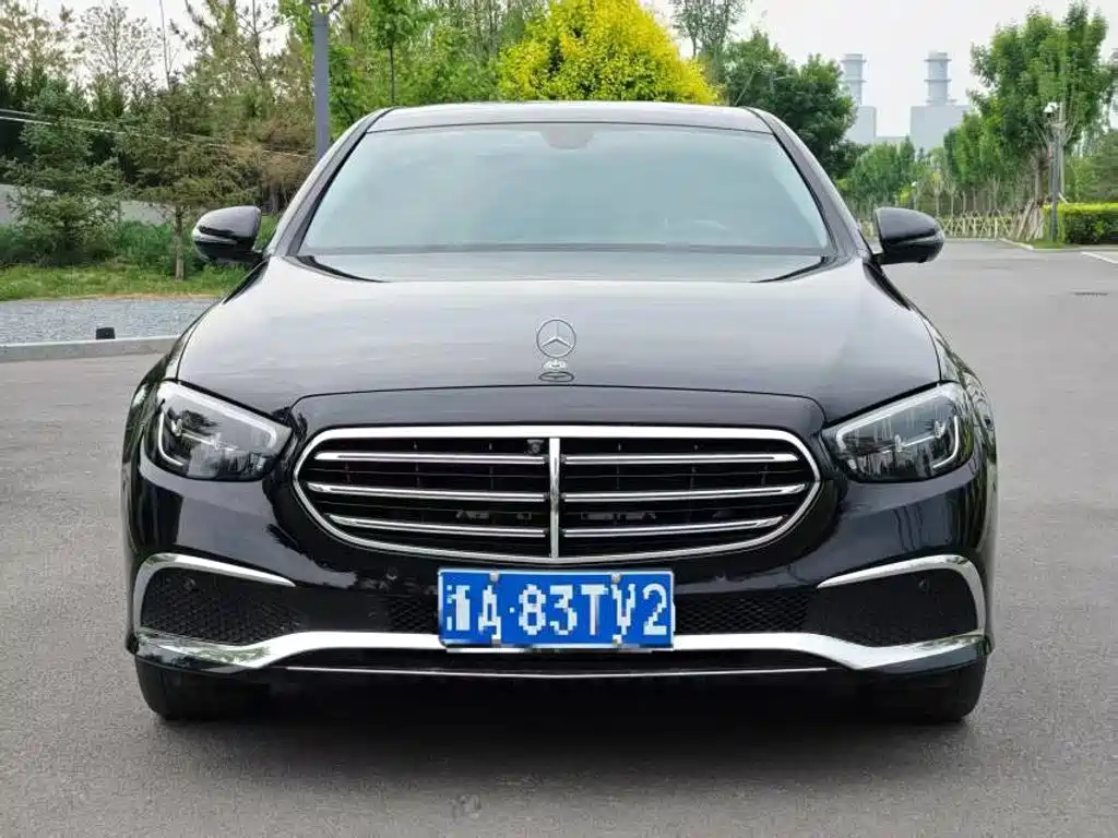 Mercedes-Benz E-Class 2023