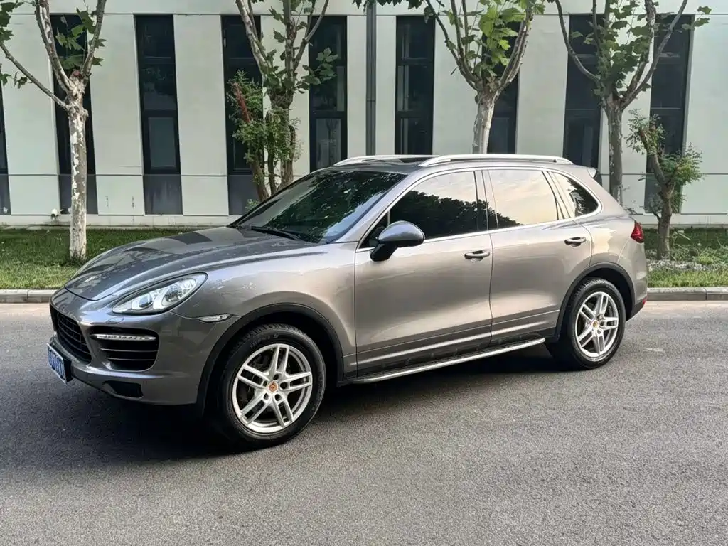 Porsche Cayenne 2012