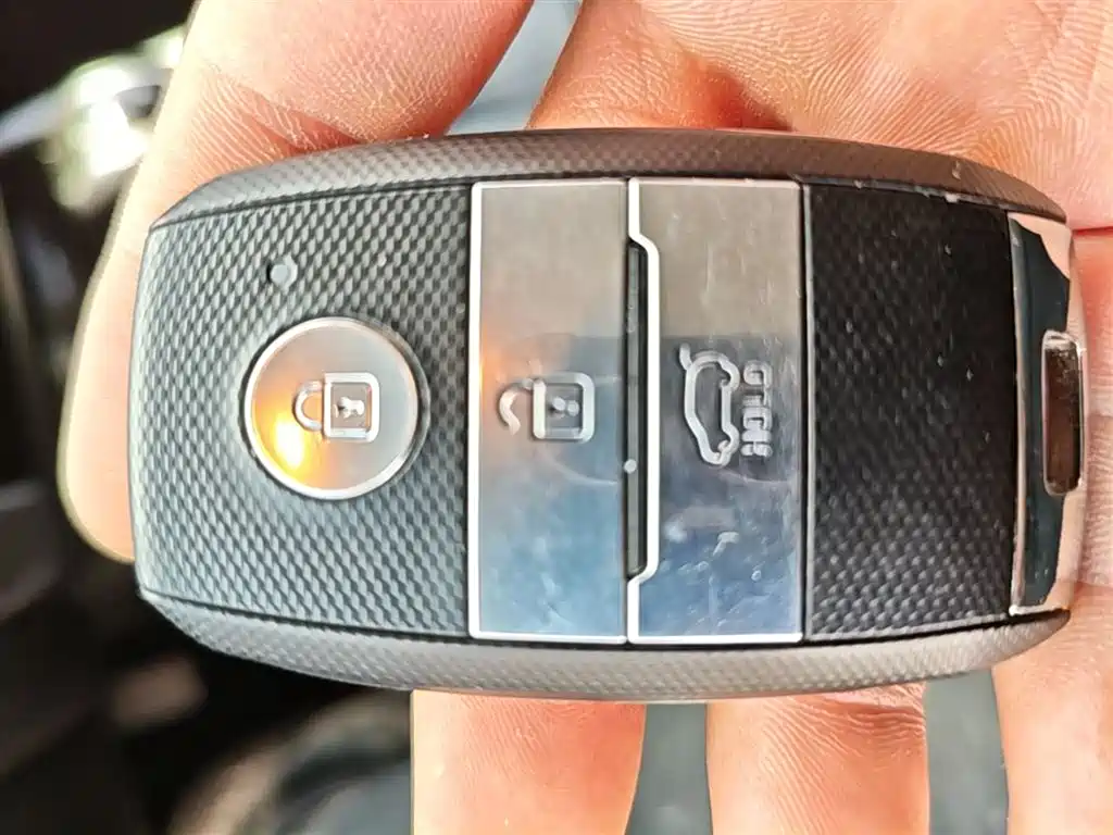 Kia KX3 2019 — фото 9