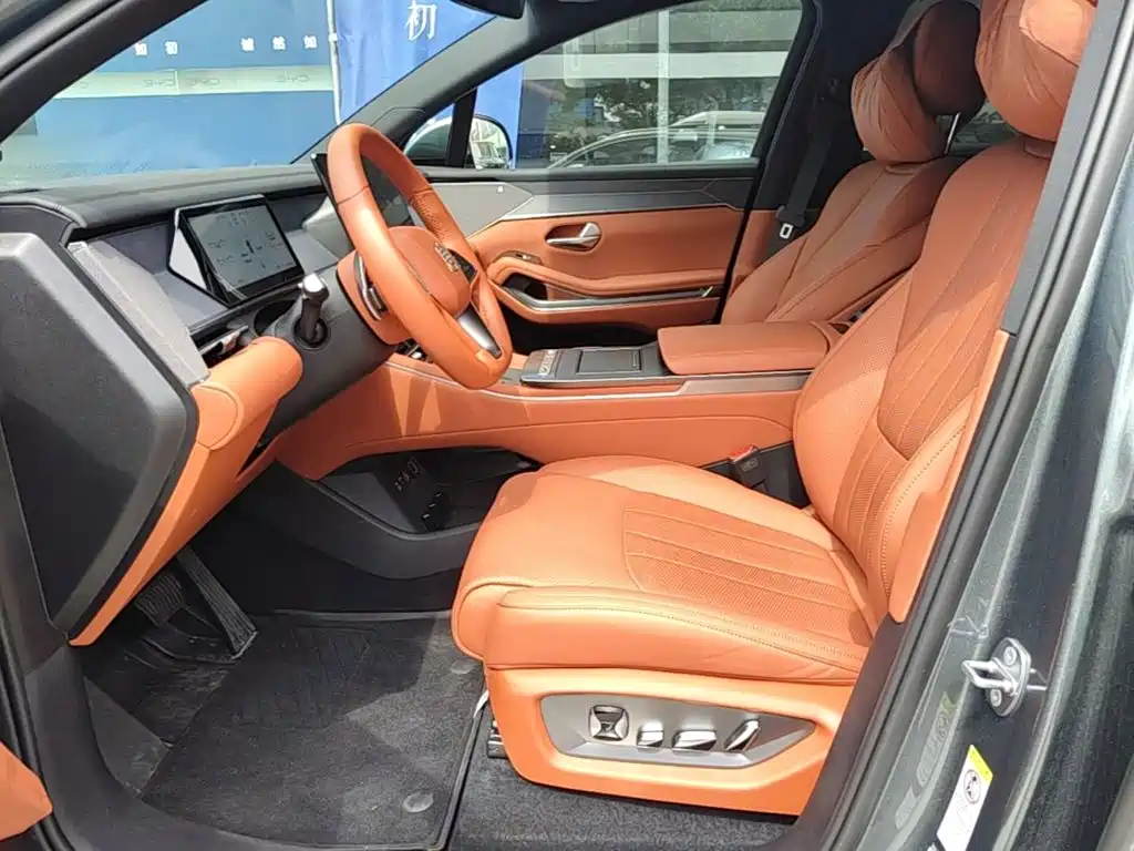 BYD Tang L 2025 — фото 11