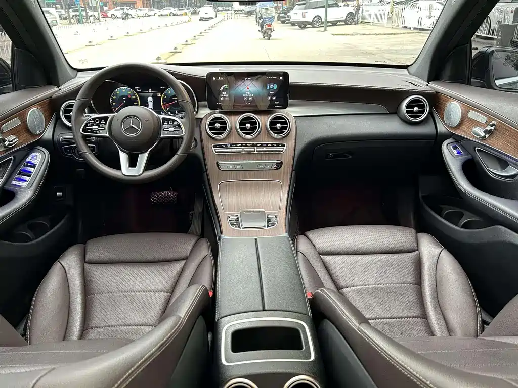 Mercedes-Benz GLC 2021 — фото 10