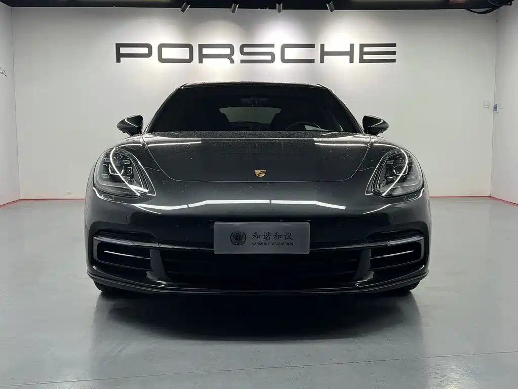 Porsche Panamera 2018 — фото 2