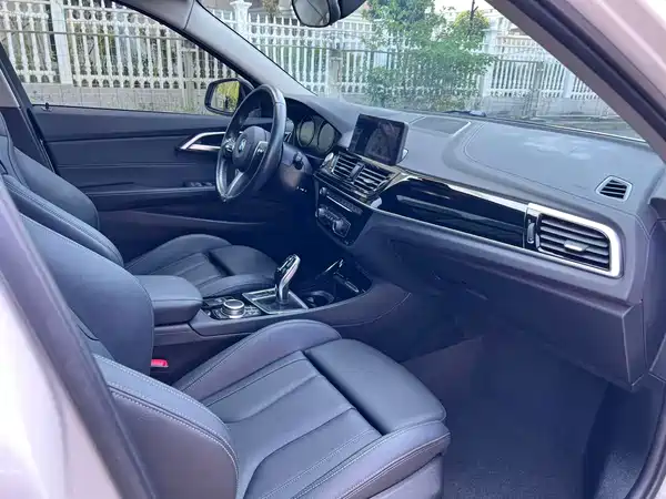 BMW 1 Series 2021