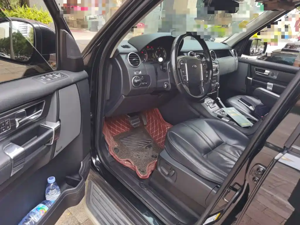 Land Rover Discovery 2015 — фото 17