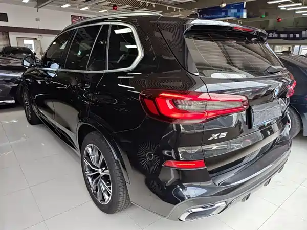 BMW X5 2021