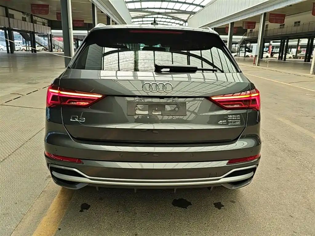 Audi Q3 2020 — фото 6