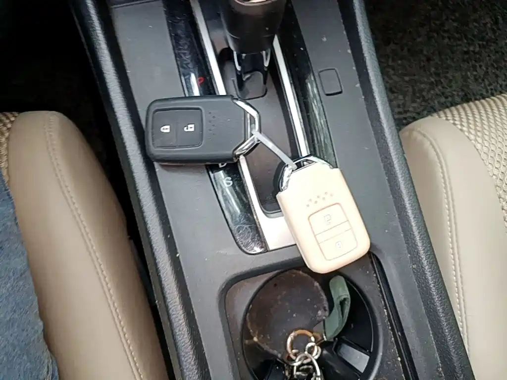 Honda Jade 2015 — фото 9
