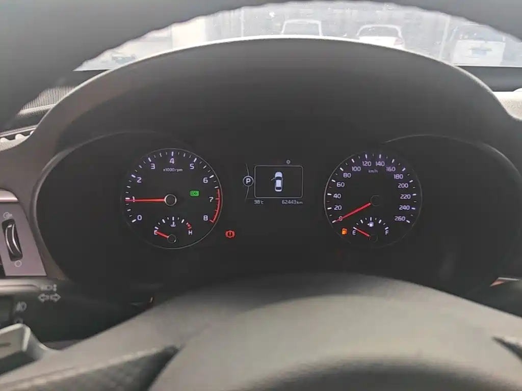 Kia K5 2015 — фото 12