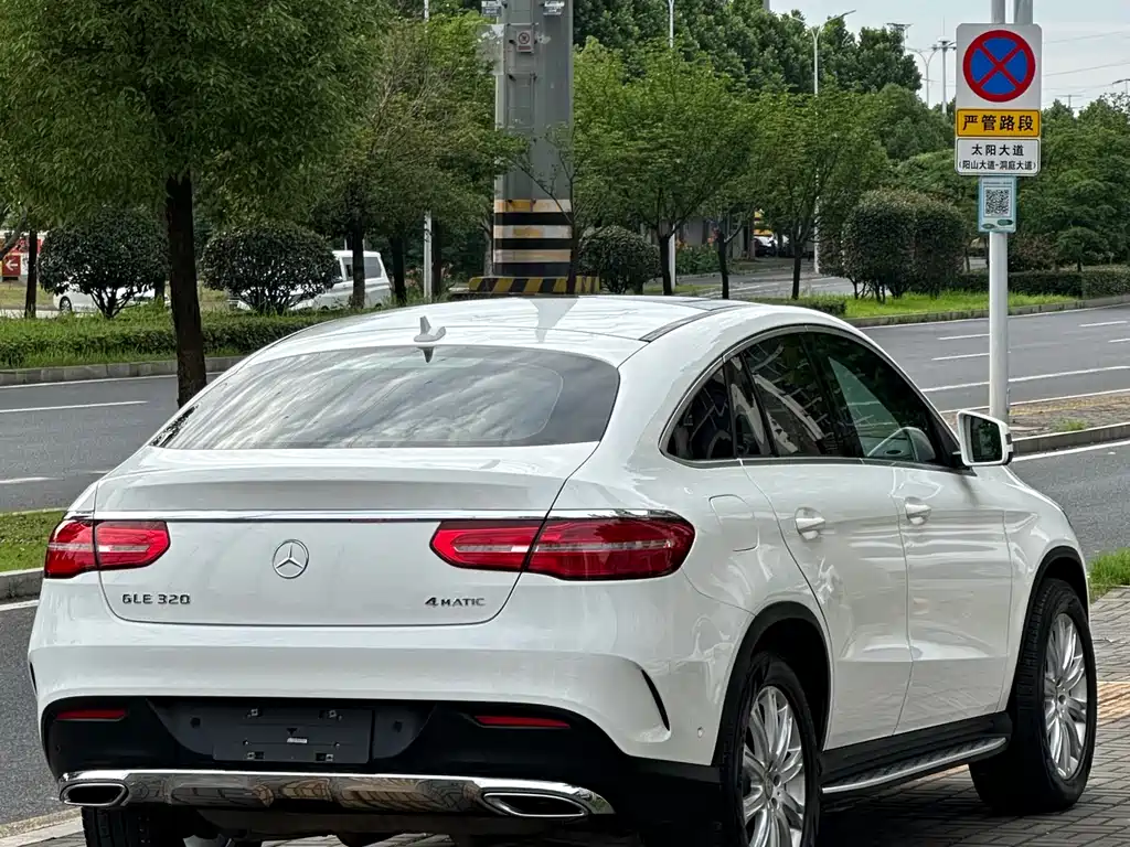 Mercedes-Benz GLE Coupe 2016 — фото 5