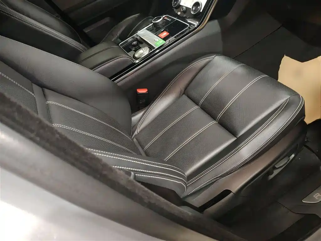 Land Rover Velar 2018 — фото 25