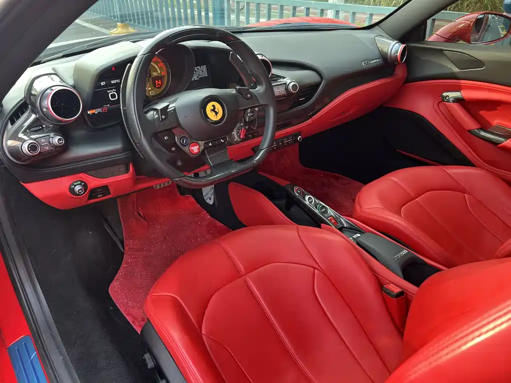 Ferrari F8 2023 — фото 8