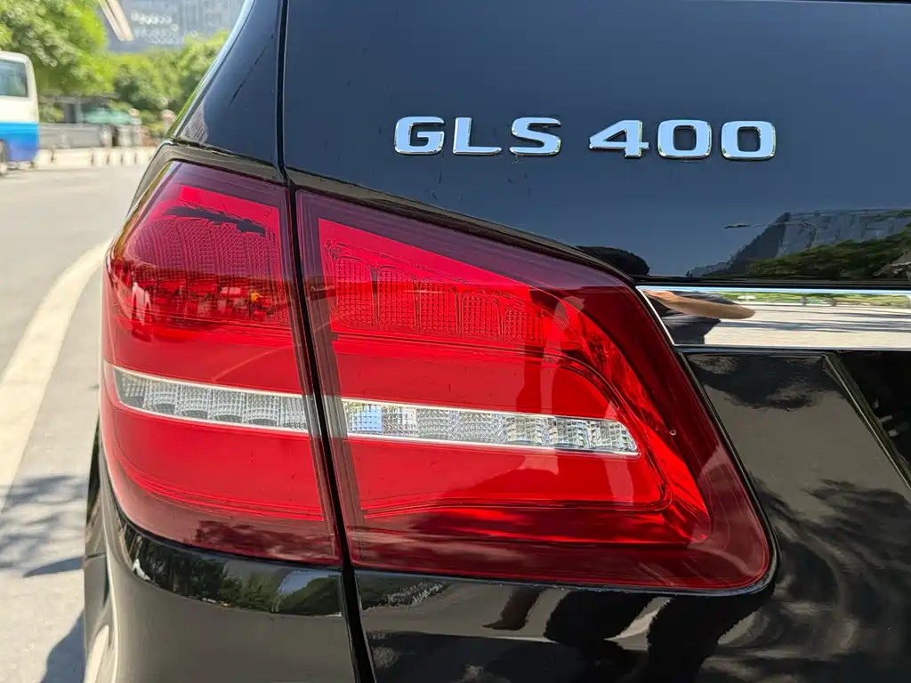 Mercedes-Benz GLS 2018 — фото 23
