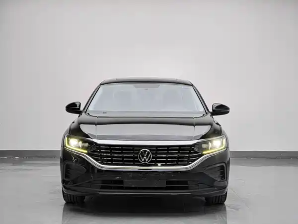 Volkswagen Passat 2022
