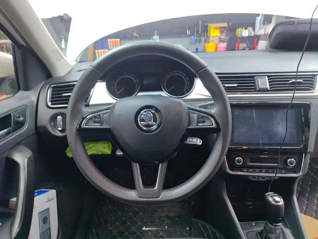 Skoda Rapid 2021