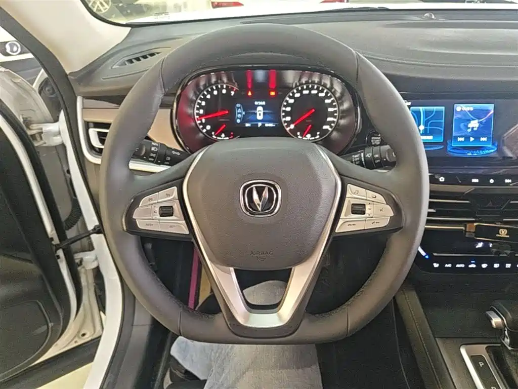 Changan CS35PLUS 2020 — фото 10