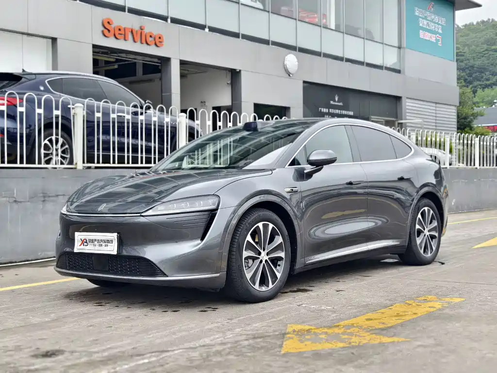 Luxeed Zhijie R7 2025