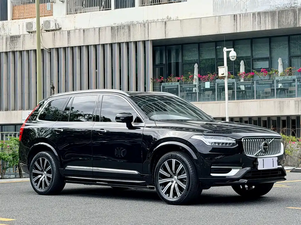 Volvo XC90 2023 — фото 3