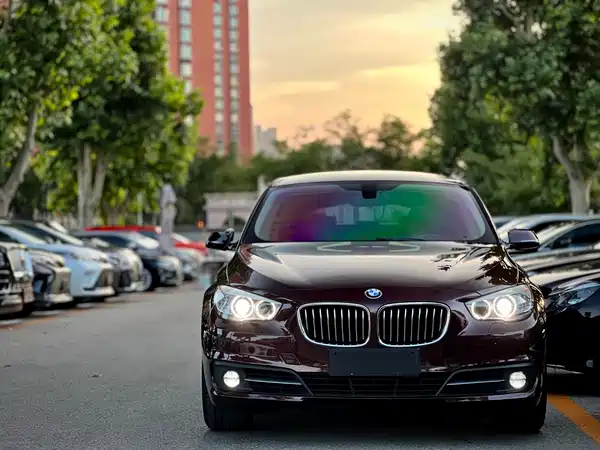 BMW 5 Series GT 2015