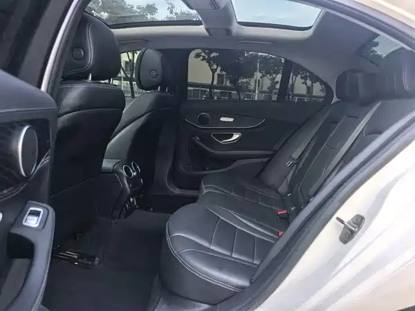 Mercedes-Benz C-Class 2020