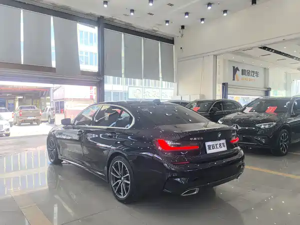 BMW 3 Series 2021