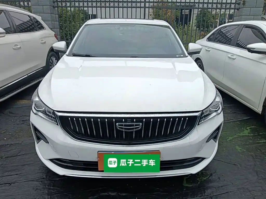 Geely Emgrand 2022 — фото 3