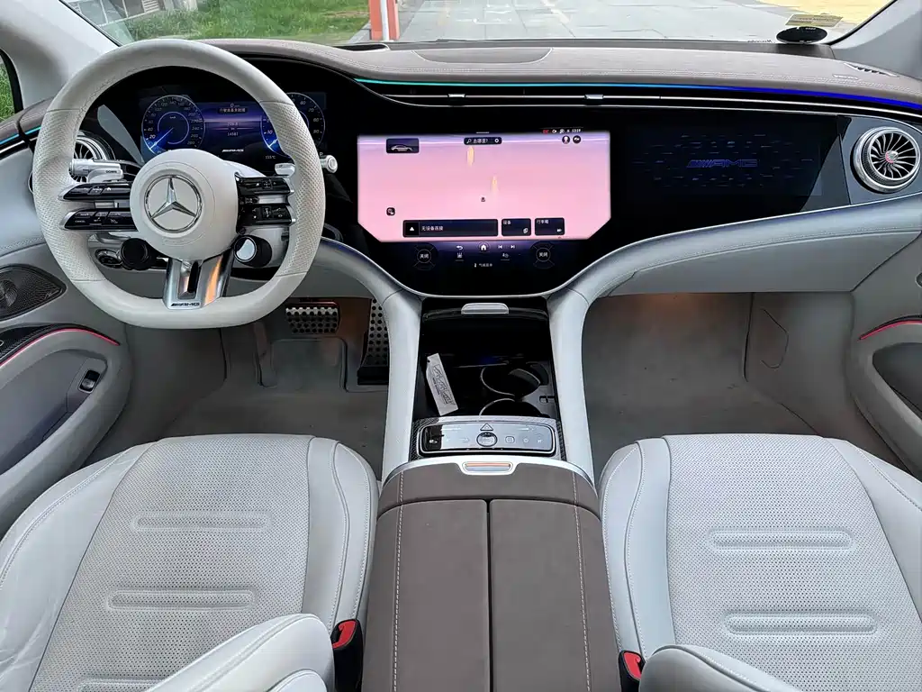 Mercedes-Benz EQS AMG 2026 — фото 23