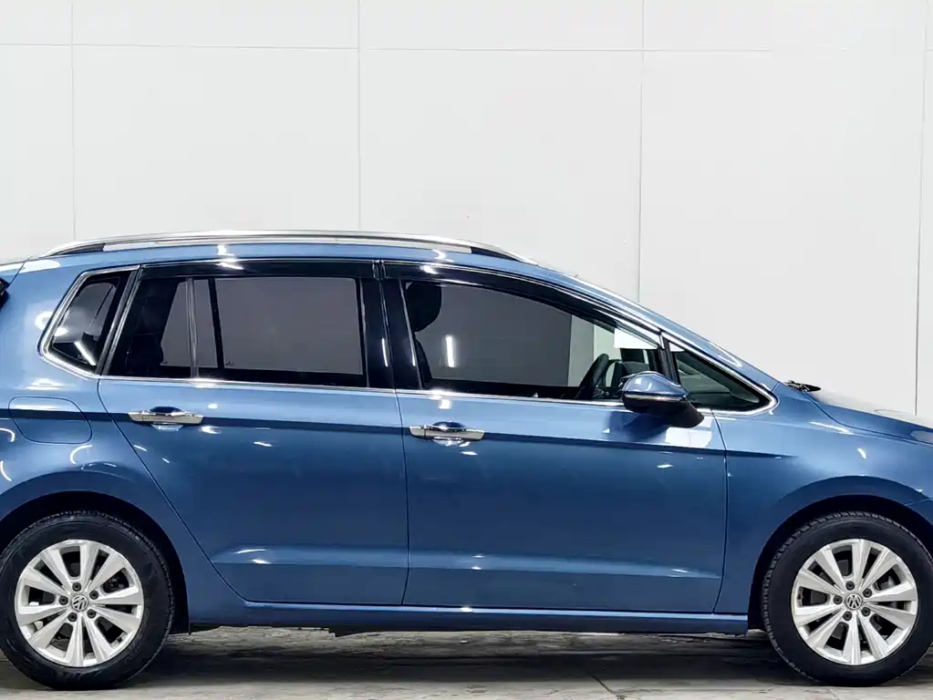 Volkswagen Golf Sportsvan 2018 — фото 8