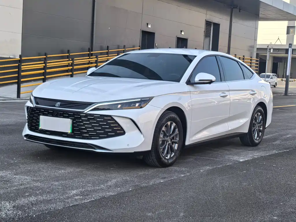 BYD Qin L 2026 — фото 1