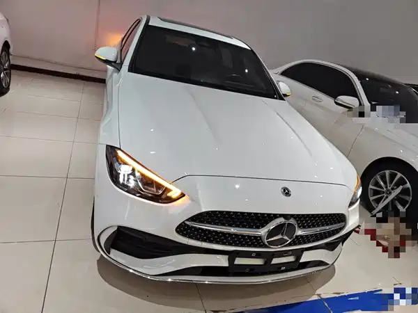 Mercedes-Benz C-Class 2022