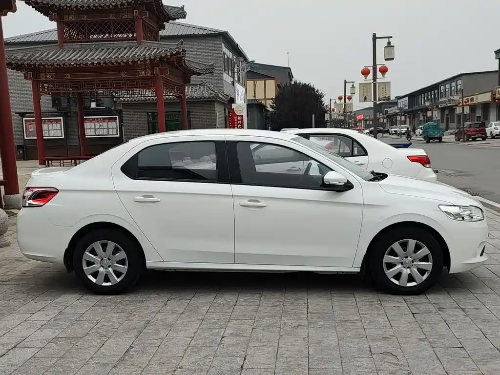 Peugeot 301 2016