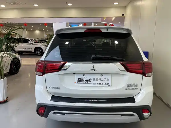 Mitsubishi Outlander 2021