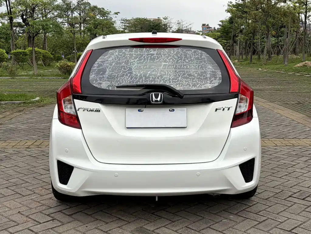 Honda Fit 2016 — фото 6