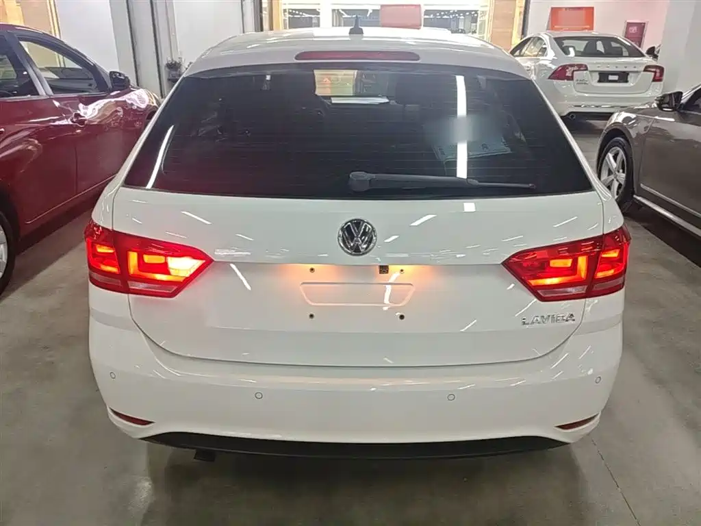 Volkswagen Gran Lavida 2016 — фото 6